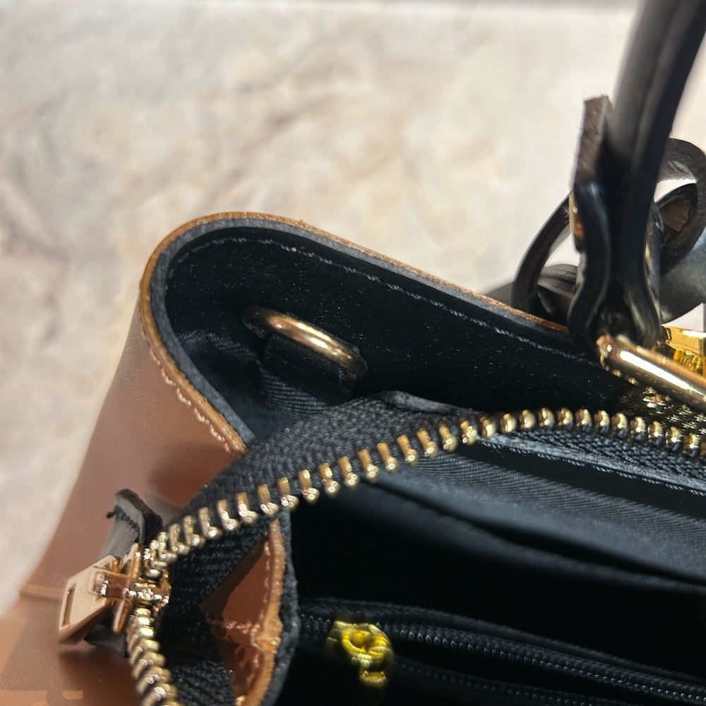Italian Leather Handbag - Picture 6 of 6